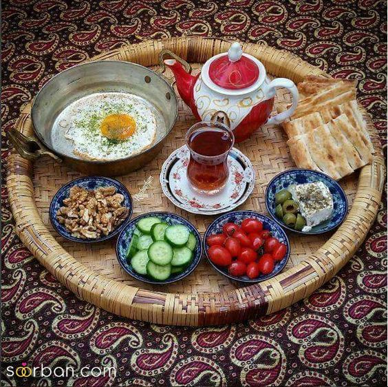 چیدمان میز صبحانه دونفره و برای مهمان - 32 ایده تزیین میز صبحانه مجلسی جدید