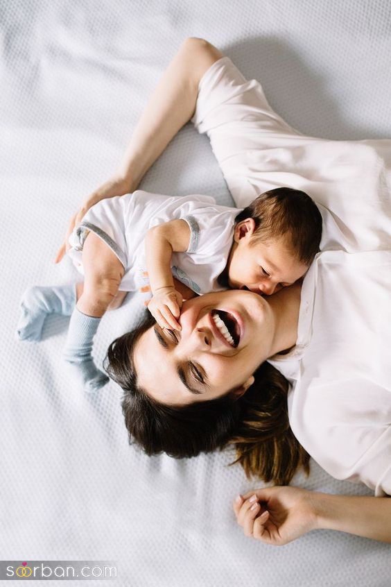 ژست عکس نوزاد با مادر | ایده عکاسی نوزاد با مادر 2024 احساسی و کمیاب